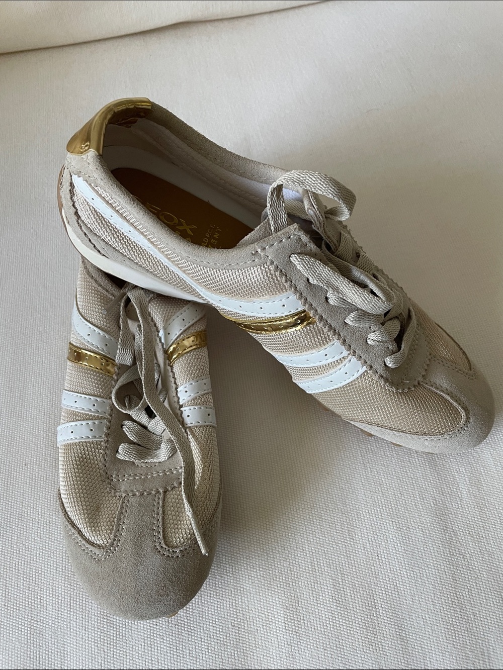 Geox Beige, White and Gold Low-Top Lace-Up Sneakers